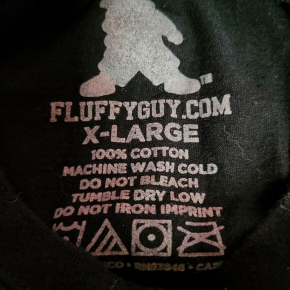 Fluffy Tour T-shirt - Picture 3 of 3
